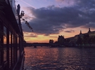 Péniche sous le Pont des Arts/vue sur Le Louvre 380 €