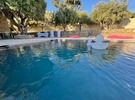 Lieu élégant au bord de la piscine avec vue panoramique à Ollioules €90