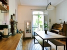 Bourgeois house 200m from Paris €80