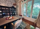 Maison atypique au coeur de 2000m2 de verdure 375 €