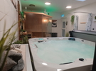 2 salles de réception avec piscine et couchages €69