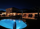 2 salles de réception avec piscine et couchages €69