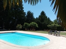 Parc de 2000m2 et piscine à 30mn de Lyon 90 €